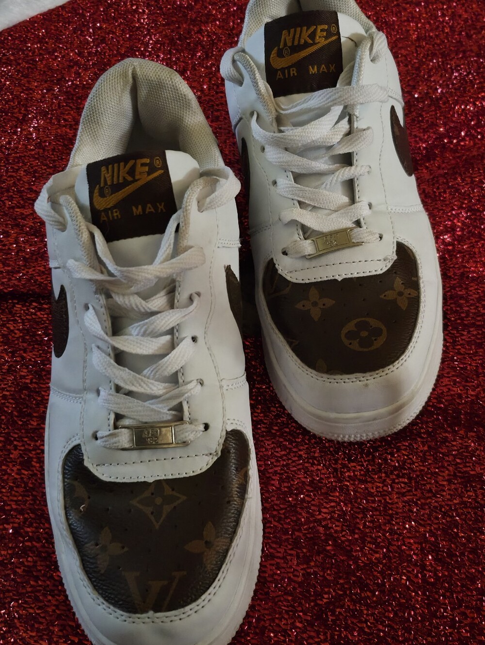 LV Niki Very Nice